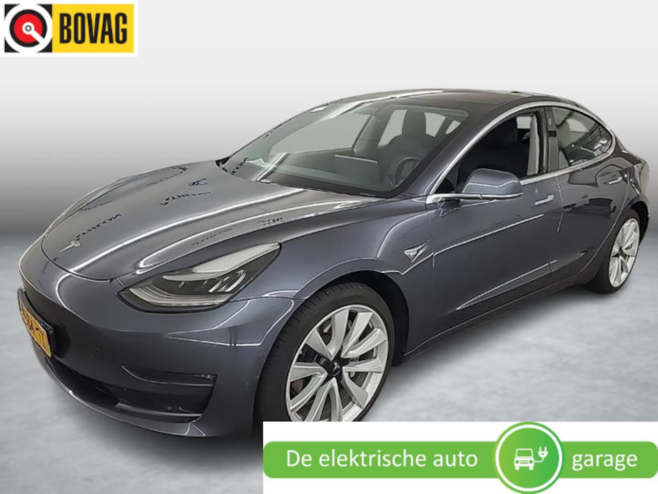 Tesla Model 3 - Long Range RWD Long Range AWD 75 kWh | trekhaak | 19 inch lichtmetalen velgen| 90 % SOH | - AutoWereld.nl