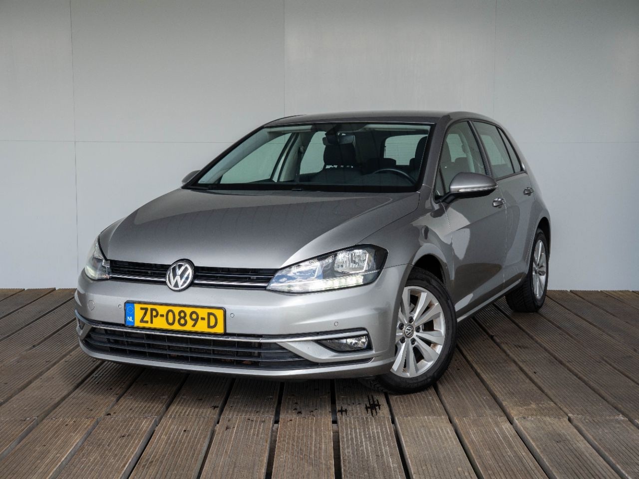 Volkswagen Golf - 1.6 TDI Comfortline Business 1.6 TDI Comfortline Business - AutoWereld.nl