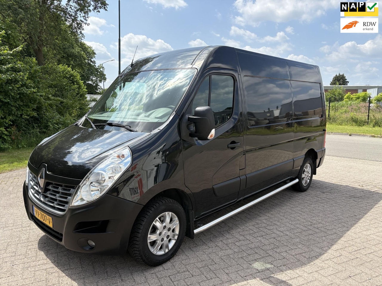 Renault Master - T35 2.3 dCi L2H3 T35 2.3 dCi L2H3 - AutoWereld.nl