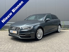 Audi A3 Sportback - 1.4 e-tron PHEV Pro Line plus Pano / Key Less / S-Line