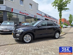 Volkswagen T-Roc - 1.0 TSI STYLE / Climate Control / Carplay /