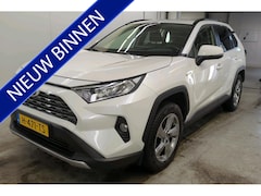 Toyota RAV4 - 2.5 Hybrid Business Plus Navigatie Trekhaak Camera DAB ACC Leder Elek Stoel + Verwarming C