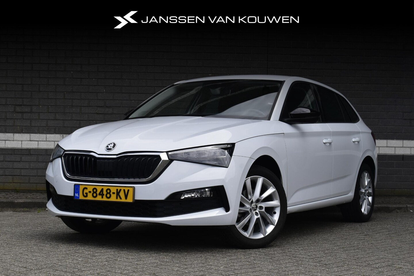 Skoda Scala - 1.0 TSI First Edition / Stoelverwarming / Climate Control / Apple Carplay / LED Koplampen - AutoWereld.nl