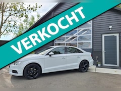 Audi A3 Limousine - 30 TFSI Pro Line Full-Map Navigatie, Airco, DAB, Cruise-Control, LM-Velgen, Bi-Xenon kopla