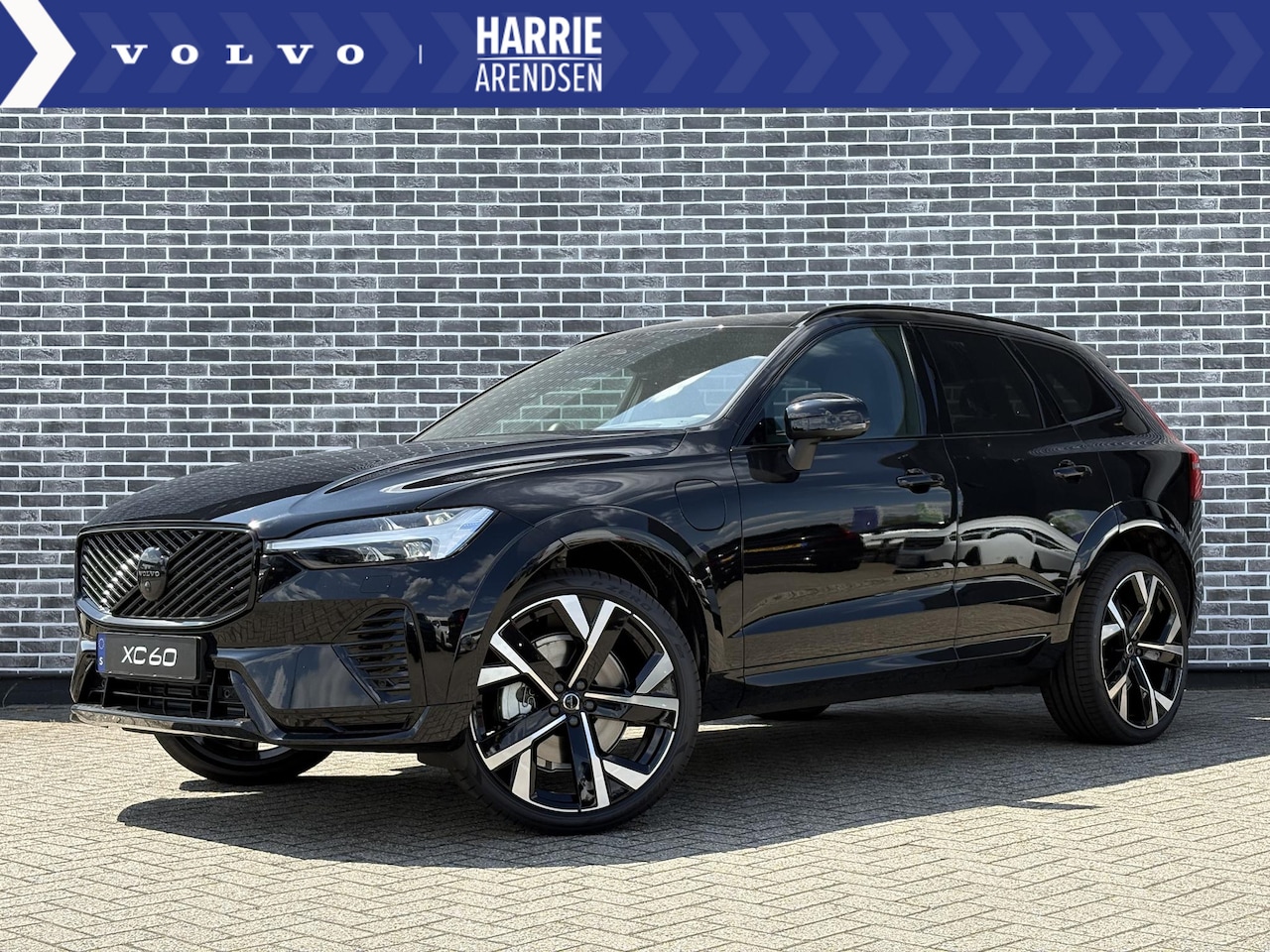 Volvo XC60 - 2.0 T6 Plug-in hybrid AWD Ultra Black Edition | Luchtvering | Bowers en Wilkins audio | Ge - AutoWereld.nl