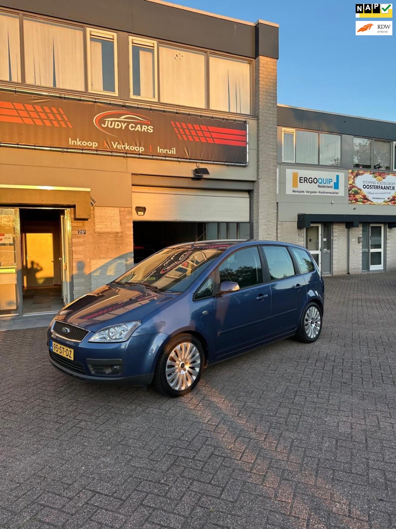 Ford Focus C-Max - 2.0-16V Ghia 2.0-16V Ghia - AutoWereld.nl