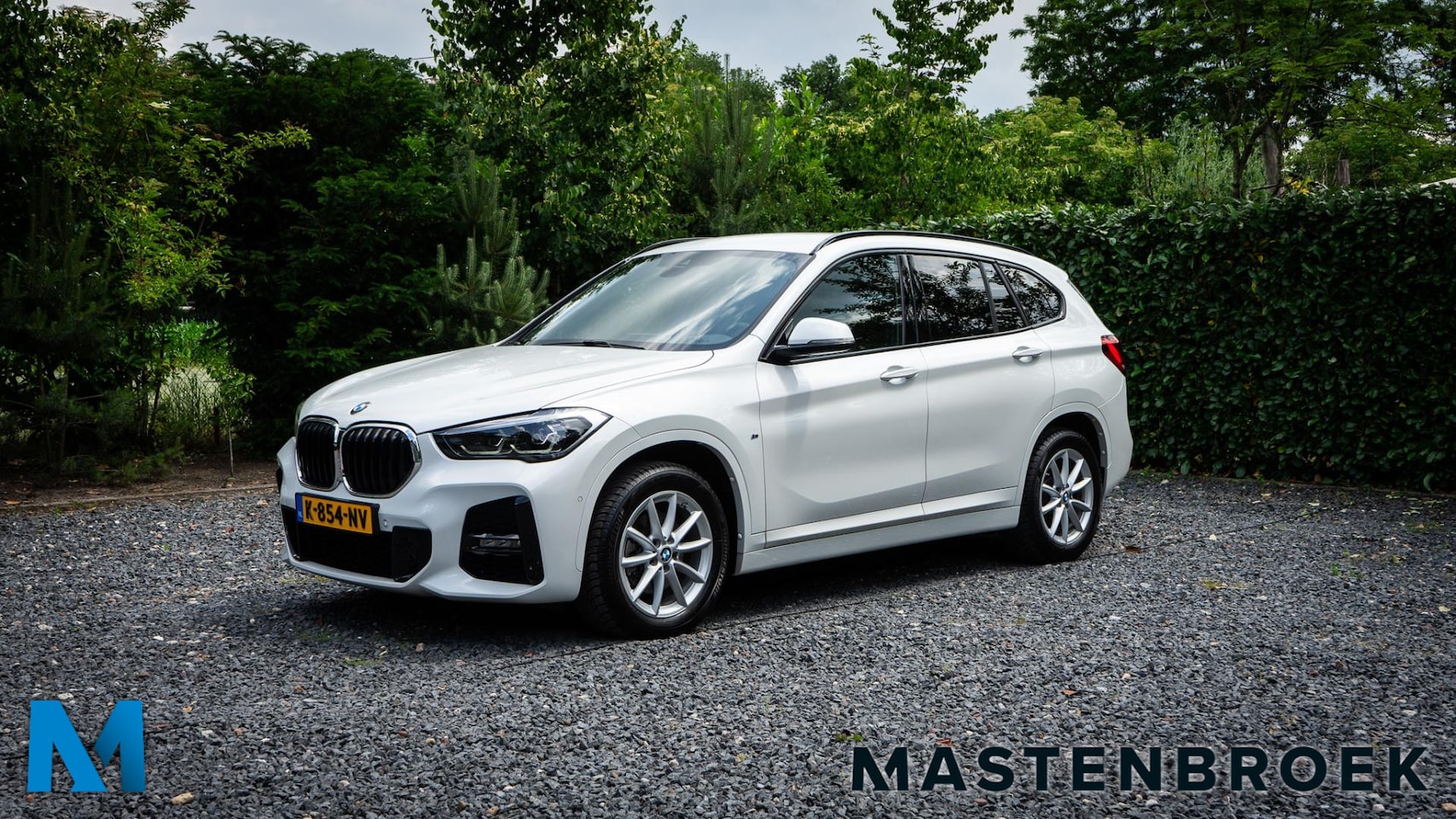 BMW X1 - SDrive18i High Executive | M-sport | HUD | Camera | LED | Trekhaak - AutoWereld.nl