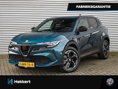 Alfa Romeo Junior - Elettrica Speciale 54 kWh 165pk Automaat PDC + CAM. | DODE HOEK | ADAPT. CRUISE | 18''LM |