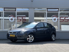 Ford Focus - 1.6-16V Futura | APK 05/26 TREKHAAK MET SCHADE INRUILKOOPJE |