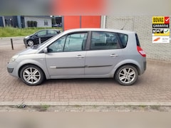 Renault Scénic - 2.0-16V Privilège Luxe