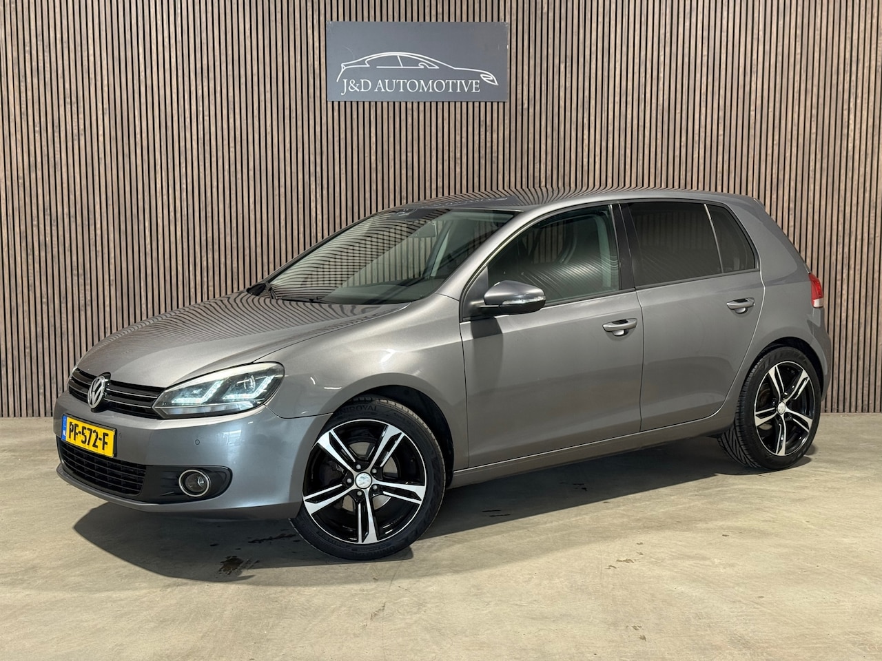 Volkswagen Golf - 1.4 TSI Highline 2011 LED CRUISE BLUETOOTH CLIMA - AutoWereld.nl