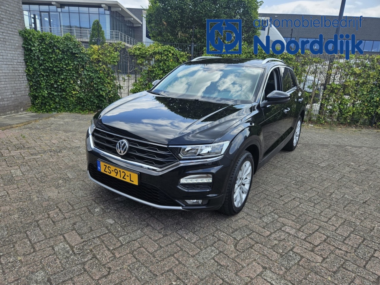 Volkswagen T-Roc - 1.0 TSI Style 1.0 TSI Style - AutoWereld.nl