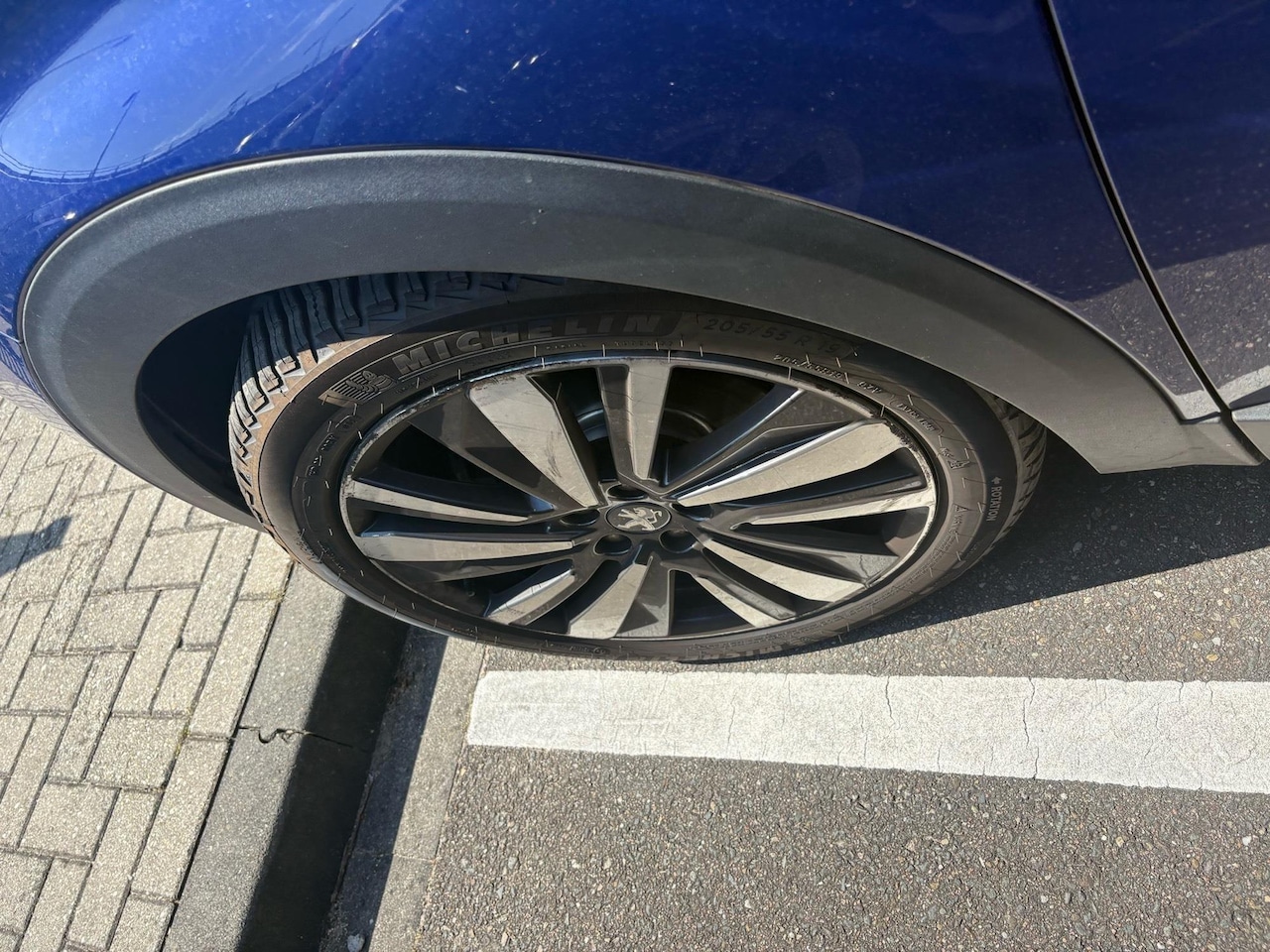 Peugeot 3008 - 1.2 PureTech Première | LMV | - AutoWereld.nl