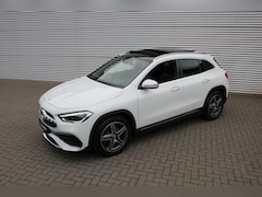 Mercedes-Benz GLA-Klasse - 200 AMG Pakket (Panoramadak Sportleder/Memory Widescreen M-Bux Multibeam PrivacyGlass 19In