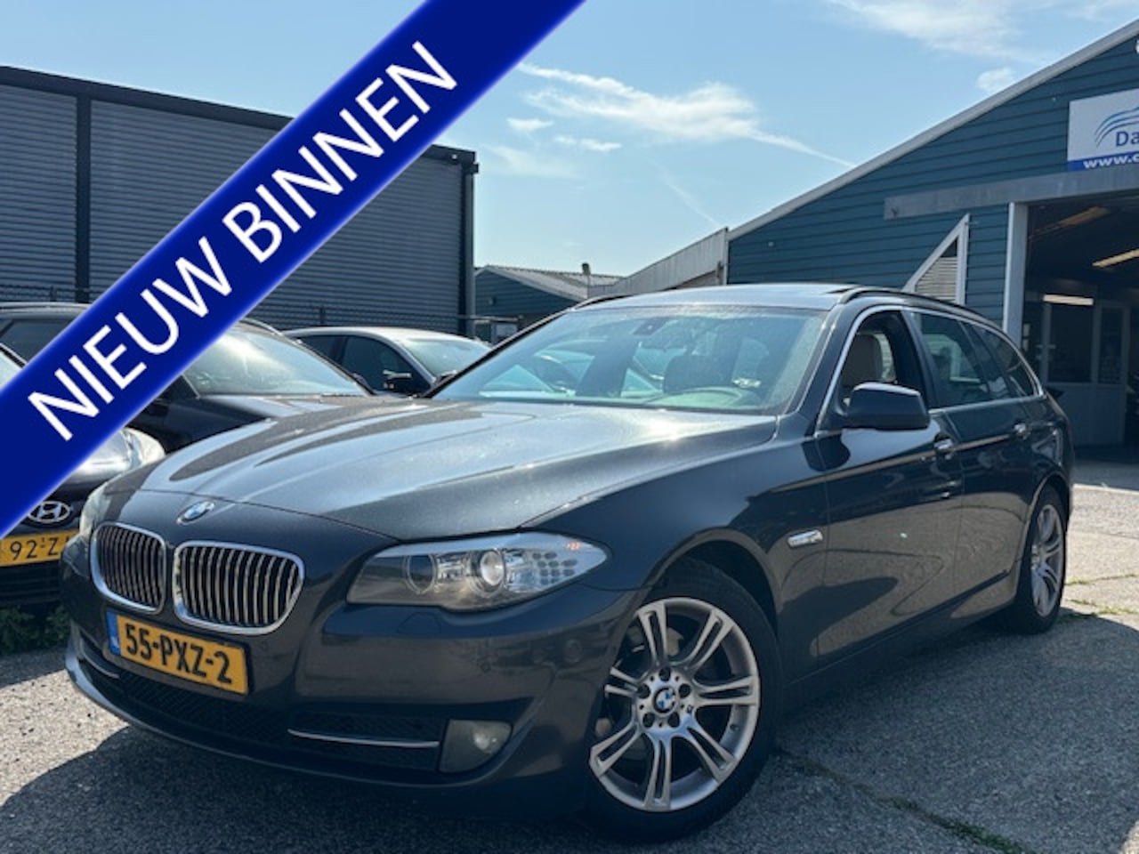 BMW 5-serie Touring - 523i(3.0i 6 Cyl.) High EXE Aut8 | ECC | 18' LMV | Leer | Navi | Xenon | Pano - AutoWereld.nl