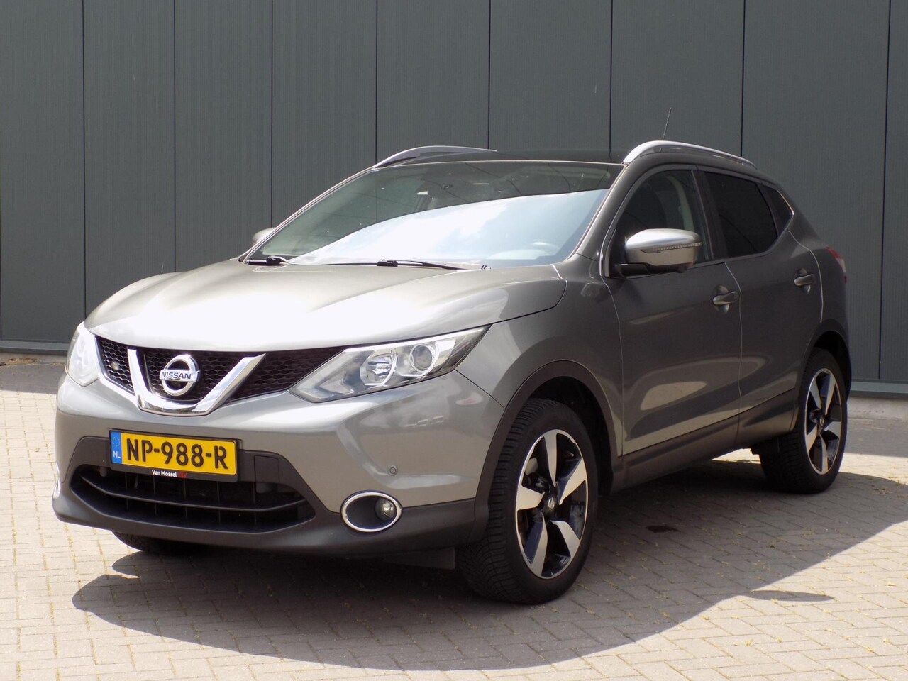 Nissan Qashqai - 1.2 N-Connecta Xenon - AutoWereld.nl