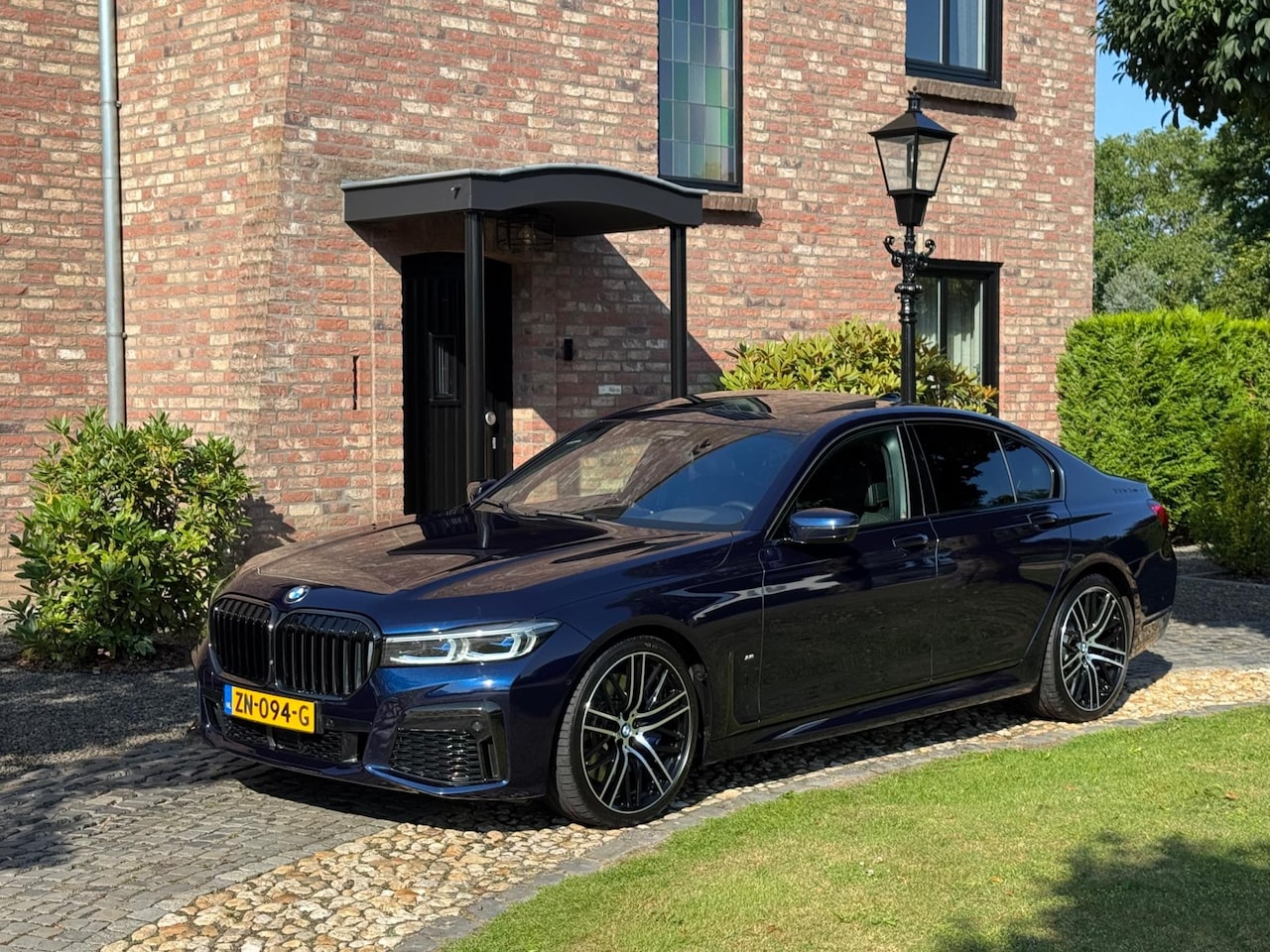BMW 7-serie - 730D xDrive High Executive M-sport Individual - AutoWereld.nl