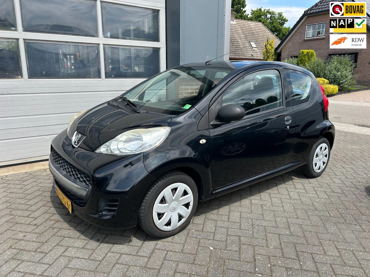 Peugeot 107 - 1.0-12V XR 1.0-12V XR - AutoWereld.nl