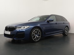 BMW 5-serie Touring - 530e Business Edition Plus M sport | Trekhaak | Panoramadak | Harman kardon | Laserlight |