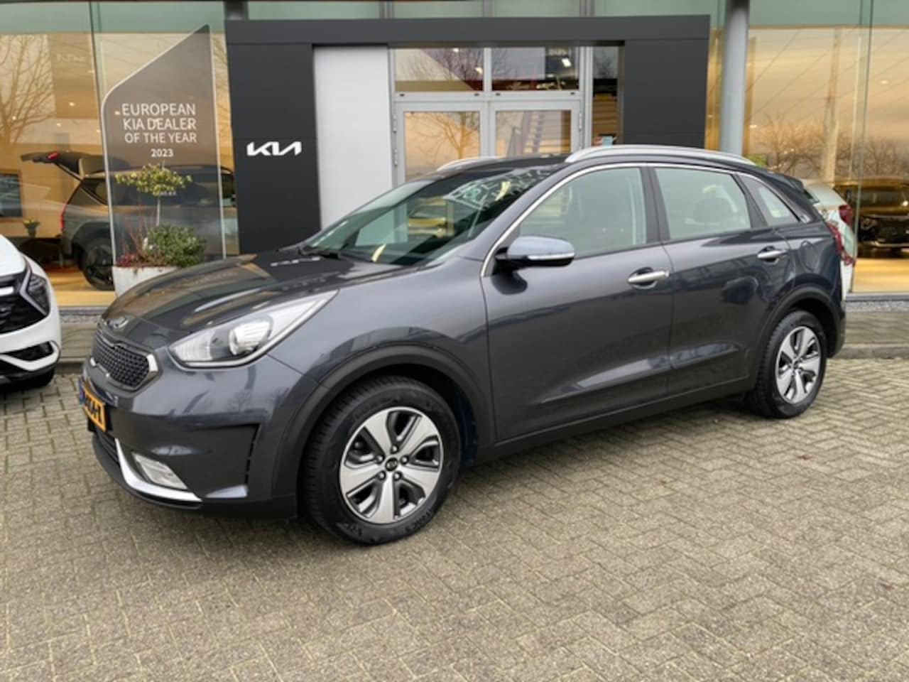 Kia Niro - 1.6 GDi Hybrid DynamicLine Trekhaak info Roel 0492-588951 roel@vdns-kia.nl - AutoWereld.nl