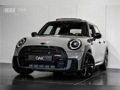 MINI John Cooper Works - 1.5 Aut. | JCW-Trim | Navigatie | Panorama | Head-Up | Camera | 17"LM | 5-Deurs | Moonwalk