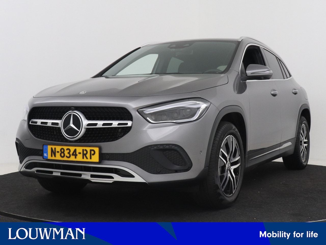 Mercedes-Benz GLA-Klasse - 250 4MATIC AMG Line | Panoramadak | Head-up Display | Widescreen | Multibeam LED | 360 gra - AutoWereld.nl