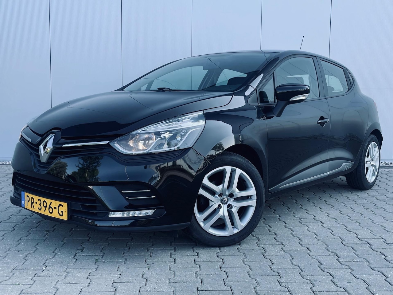 Renault Clio - 0.9 TCe Zen 0.9 TCe Zen, navi, led, cruise, pdc, airco - AutoWereld.nl
