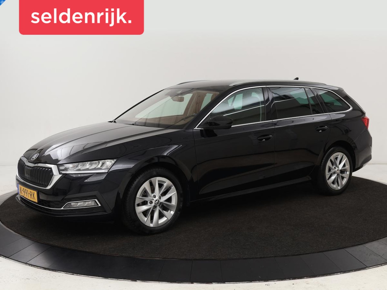 Skoda Octavia - 1.0 e-TSI Bns Edition Plus | Memory | Stoelverwarming | Trekhaak | Elektrische achterklep - AutoWereld.nl