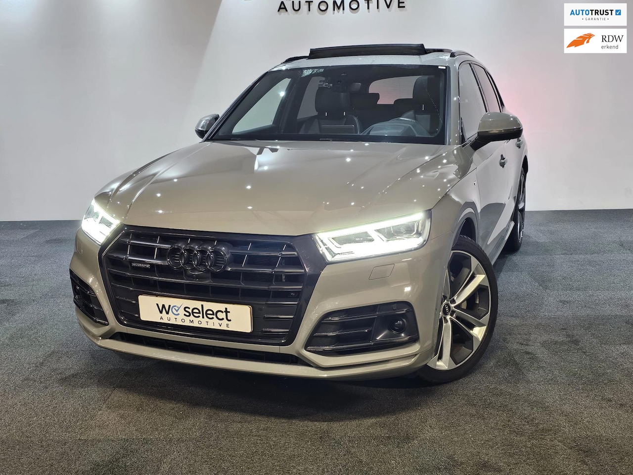 Audi Q5 - 55 TFSI e quattro Competition Head-up l Panorama! - AutoWereld.nl