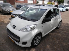 Peugeot 107 - 1.0-12V XR