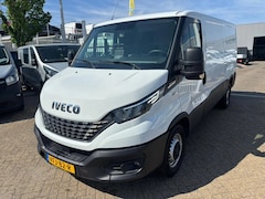 Iveco Daily - 35S14 l2h1 automaat airco 140000km euro 6 3500kg trekhaak