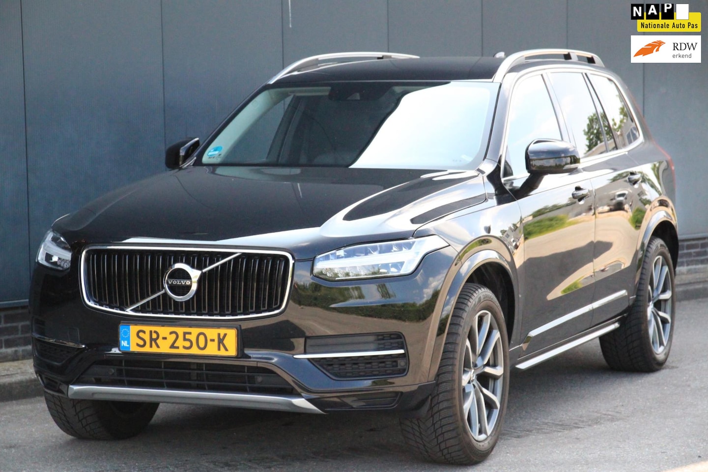 Volvo XC90 - 2.0 D4 90th Anniversary Edition 7 Pers./Camera/Leer/Trekhaak uitklapbaar - AutoWereld.nl