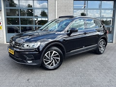 Volkswagen Tiguan - 1.5 TSI ACT Highline Business R | ELEK TREKHAAK | DSG |