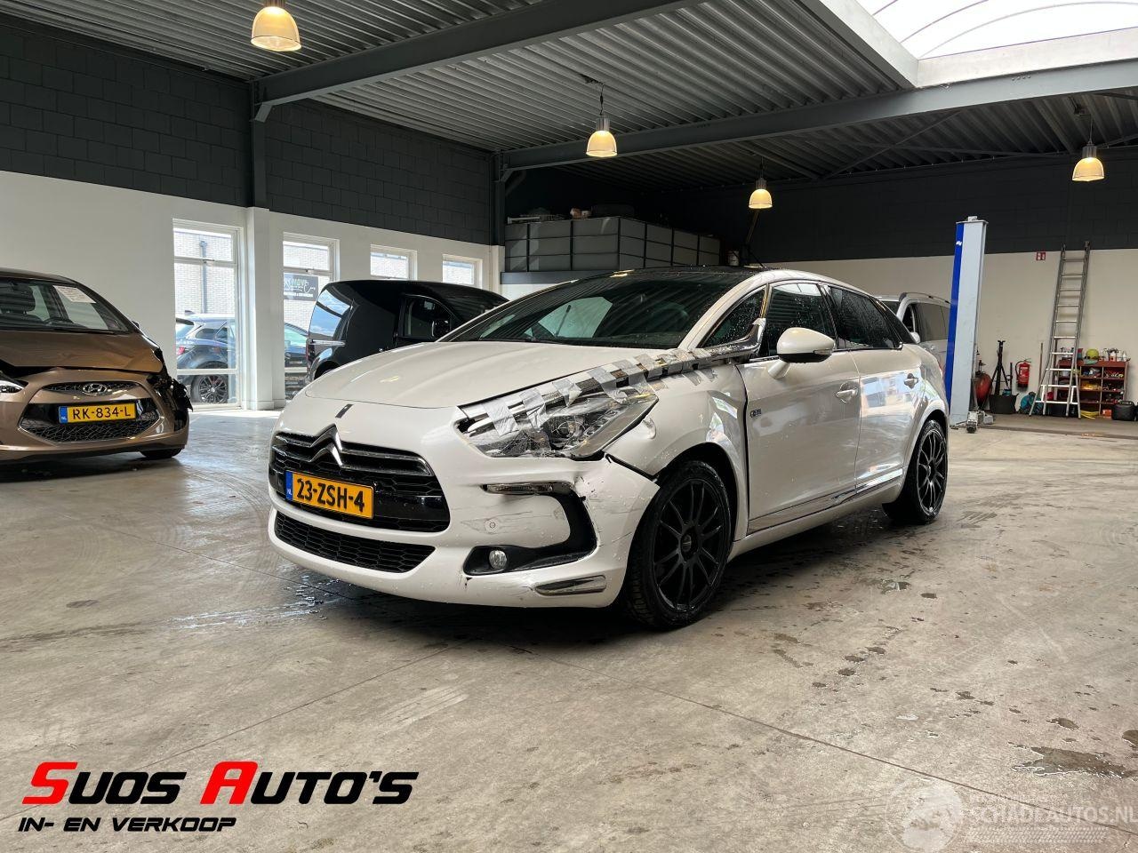 Citroën DS5 - 2.0 Hybrid4 Business Executive NAP! - AutoWereld.nl