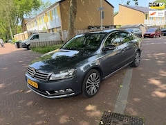 Volkswagen Passat - AUTOMAAT / 174.000 NAP / Veel opties / dealer onderhouden