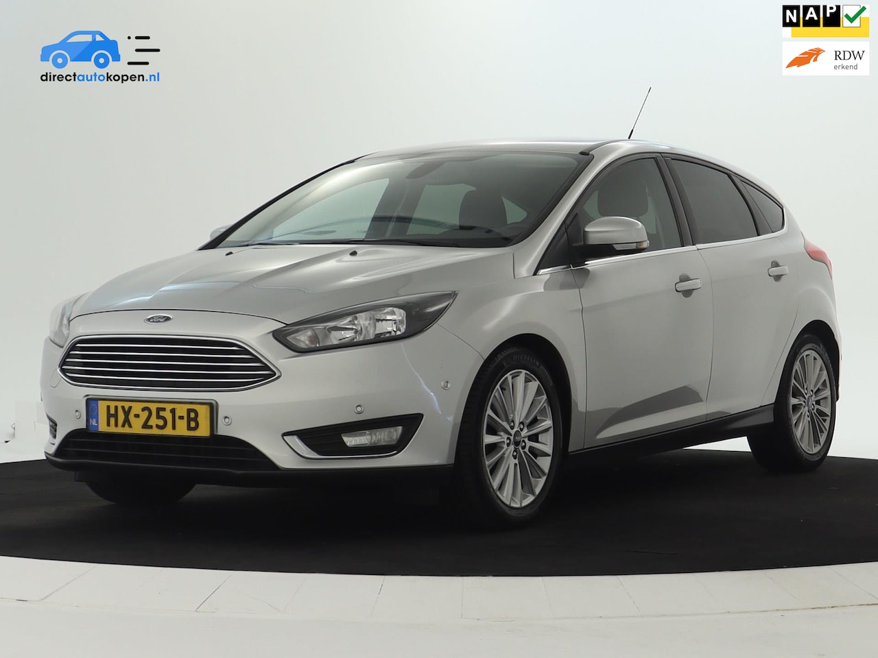 Ford Focus - 1.0 Titanium Edition Navi | Camera | Trekhaak - AutoWereld.nl