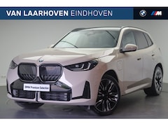 BMW X3 - 30e xDrive M Sport Automaat / Panoramadak / Achteruitrijcamera / Sportstoelen / Stoelventi