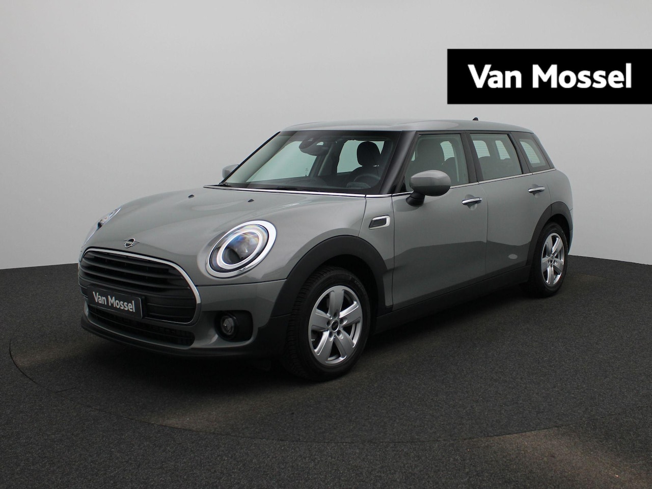 MINI Clubman - 1.5 Cooper Business Edition | AUTOMAAT | Navigatie | Apple Carplay / Android Auto | Camera - AutoWereld.nl