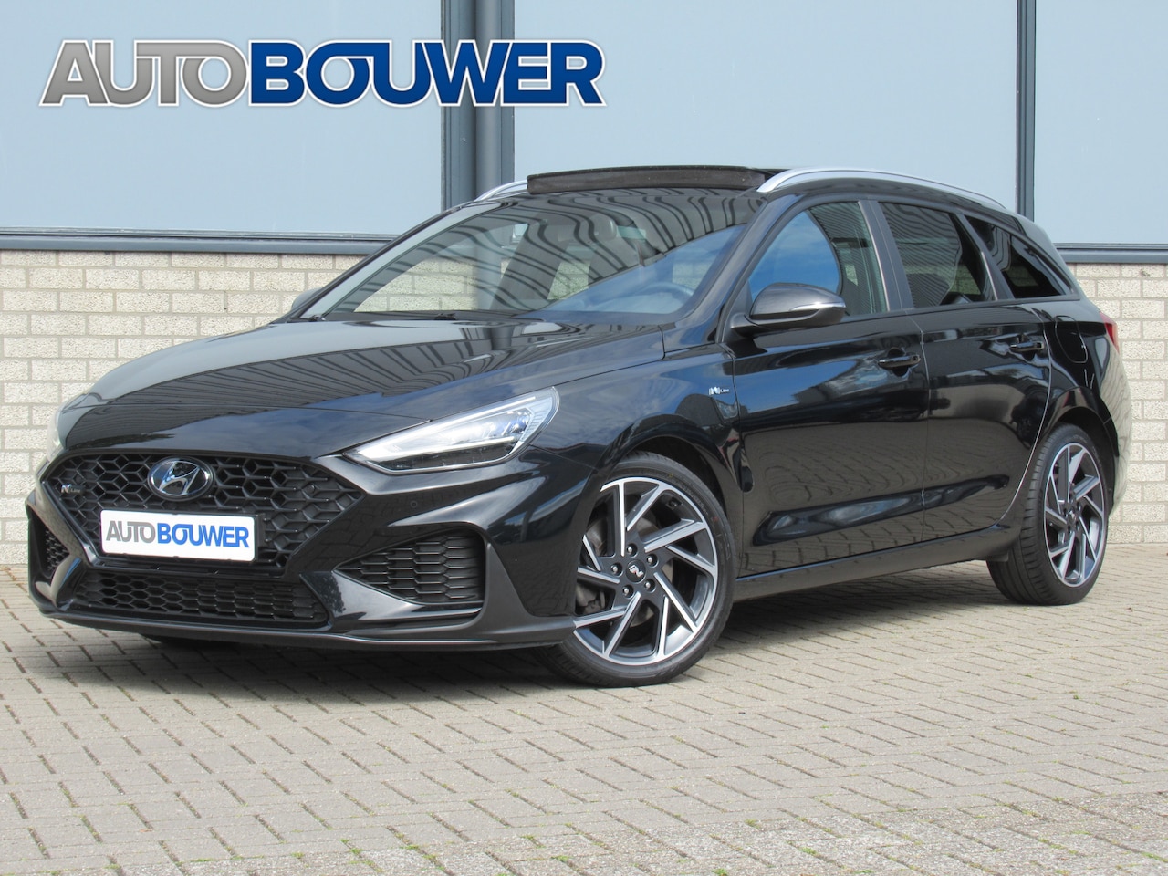 Hyundai i30 Fastback - 1.5 T-GDi MHEV 160 PK N Line Sky Automaat 2e eigen | dealer onderh | full options! - AutoWereld.nl