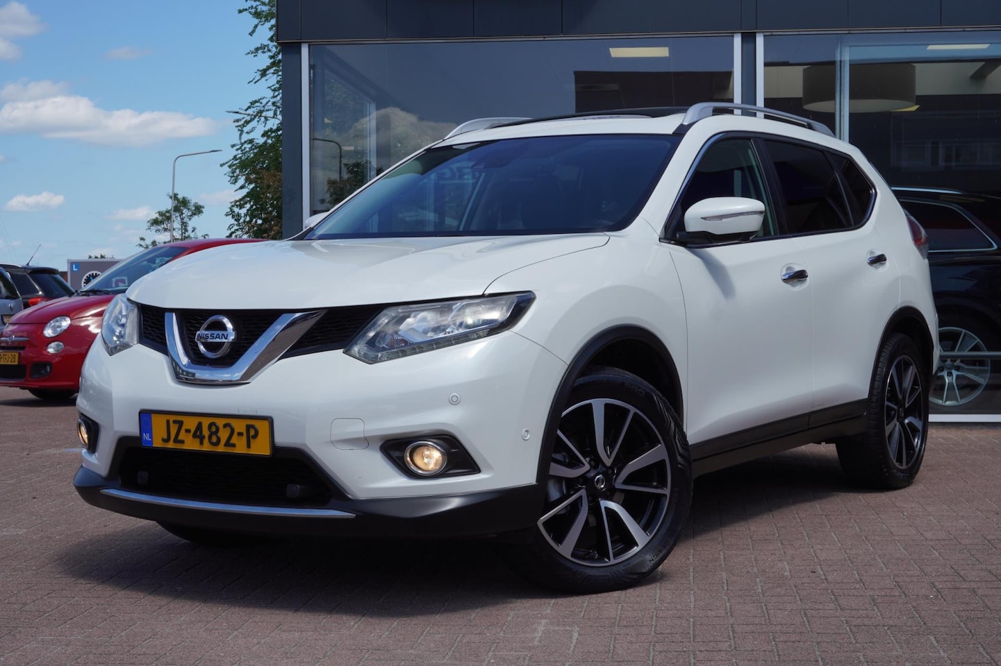Nissan X-Trail - 1.6 DIG-T Tekna | Navigatie | Airco | Elek. pakket | Camera | Trekhaak | Vol opties | Inru - AutoWereld.nl
