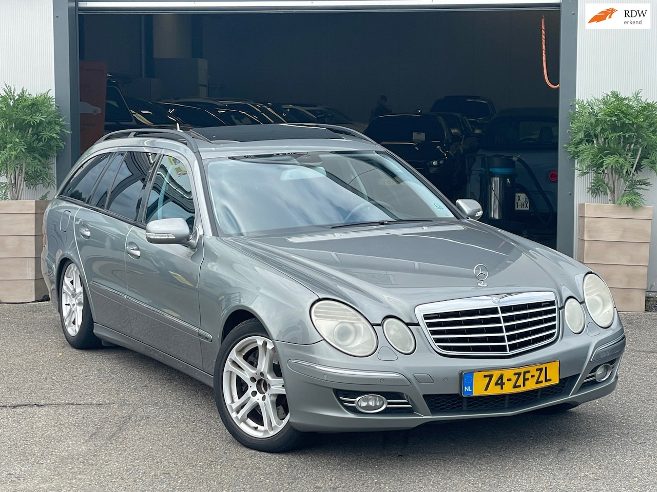 Mercedes-Benz E-klasse Estate - 320 CDI Avantgarde 4-Matic / SCHUIFDAK / LEER / NAVI / CRUISE / VASTE PRIJS - AutoWereld.nl