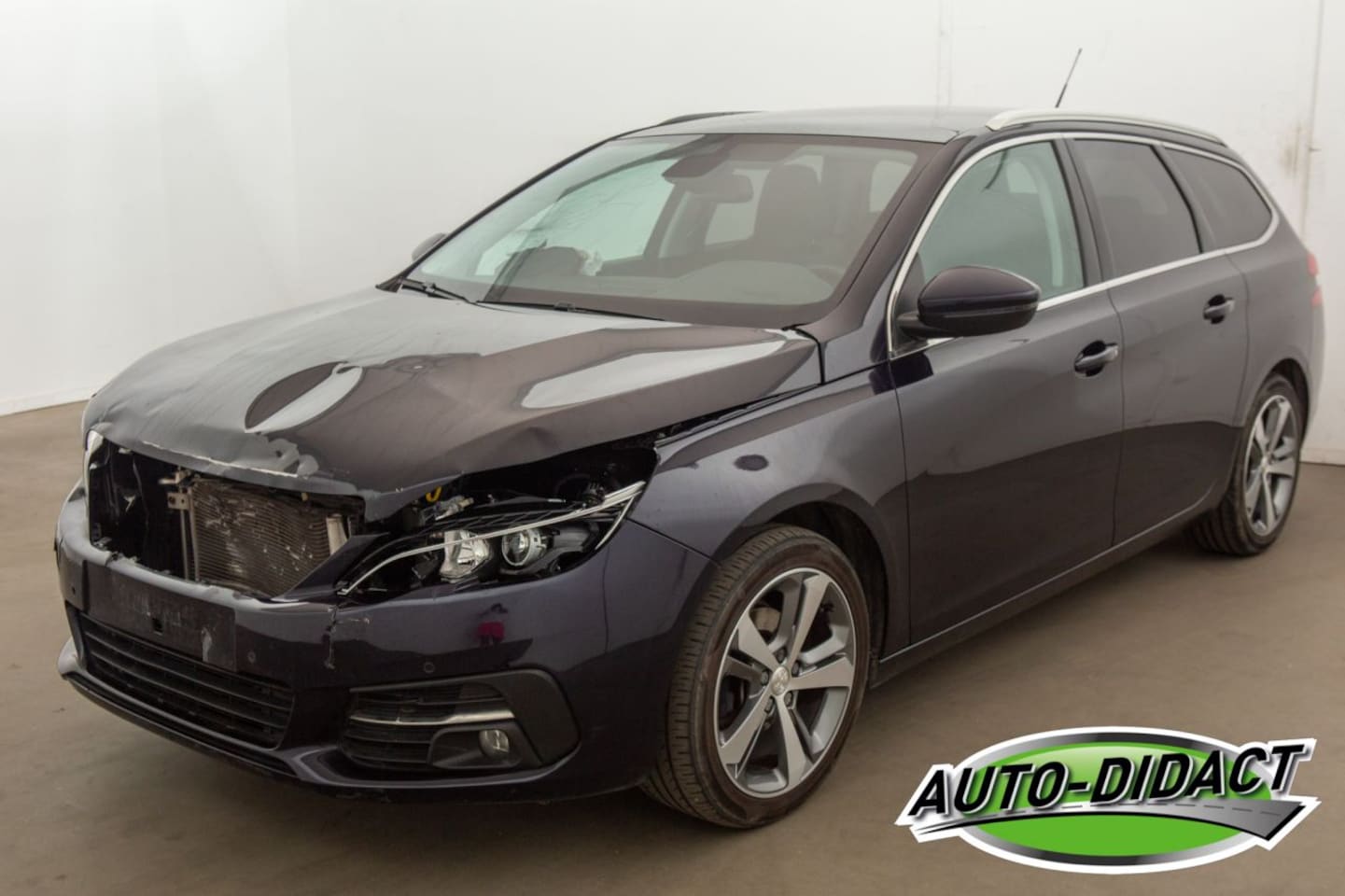 Peugeot 308 - 1.2 PureTech 76.699 km - AutoWereld.nl