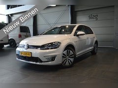 Volkswagen e-Golf - navi clima camera cruise pdc virtual cockpit