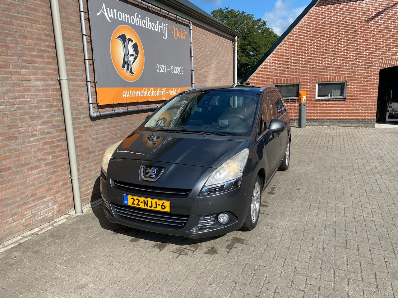 Peugeot 5008 - 1.6 THP Blue Lease Executive 7p. 1.6 THP Blue Lease Executive 7p. - AutoWereld.nl