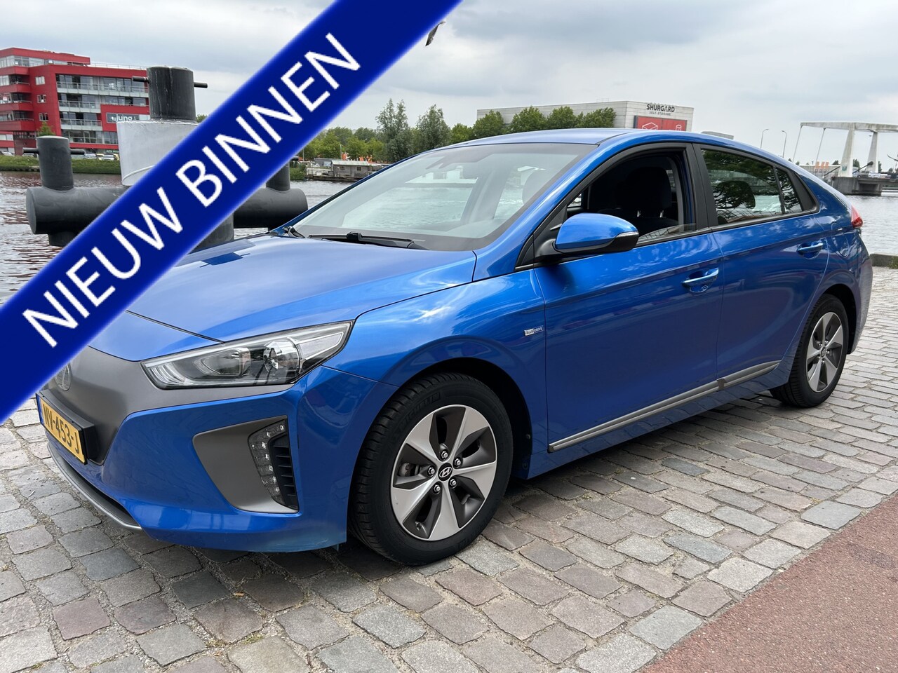 Hyundai IONIQ - Comfort EV vol elektrisch navi airco/ecc - AutoWereld.nl