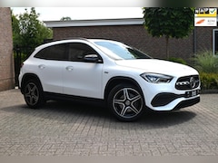 Mercedes-Benz GLA-Klasse - 250 e Business Solution AMG Limited Adaptive Keyless Camera Sfeerverlichting 19''