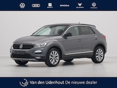 Volkswagen T-Roc - 1.0 TSI 110pk Style Virtual Cockpit Navi via App Pdc Clima