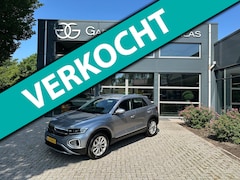 Volkswagen T-Roc - 1.5 TSI Style camera- stoel en stuurverwarming