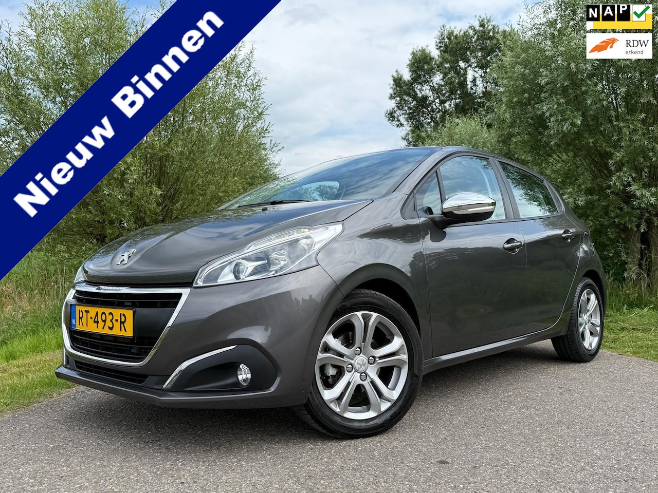 Peugeot 208 - 1.2 PureTech Blue Lion 5DRS AIRCO NAVI PDC Cruise Control NAP NIEUWSTAAT CARPLAY - AutoWereld.nl