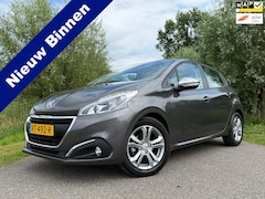 Peugeot 208 - 1.2 PureTech Blue Lion 5DRS AIRCO NAVI PDC Cruise Control NAP NIEUWSTAAT CARPLAY